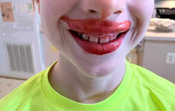 beet red lips