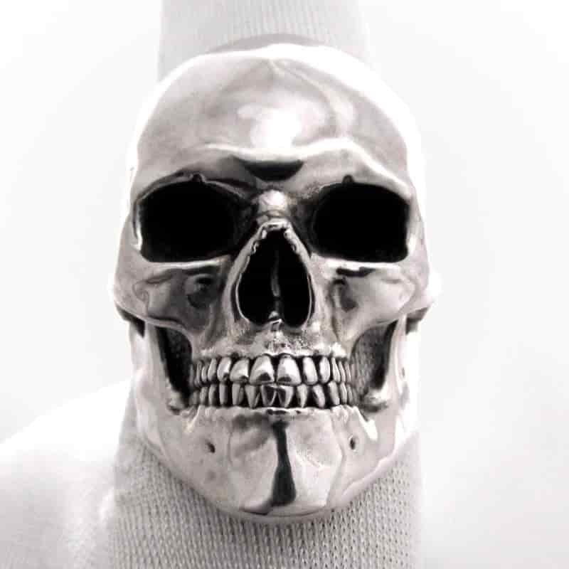 skull ring